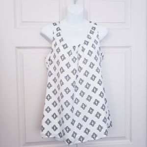Banana Republic Black & White Sleeveles Blouse